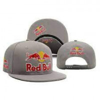 Topi Red Bull